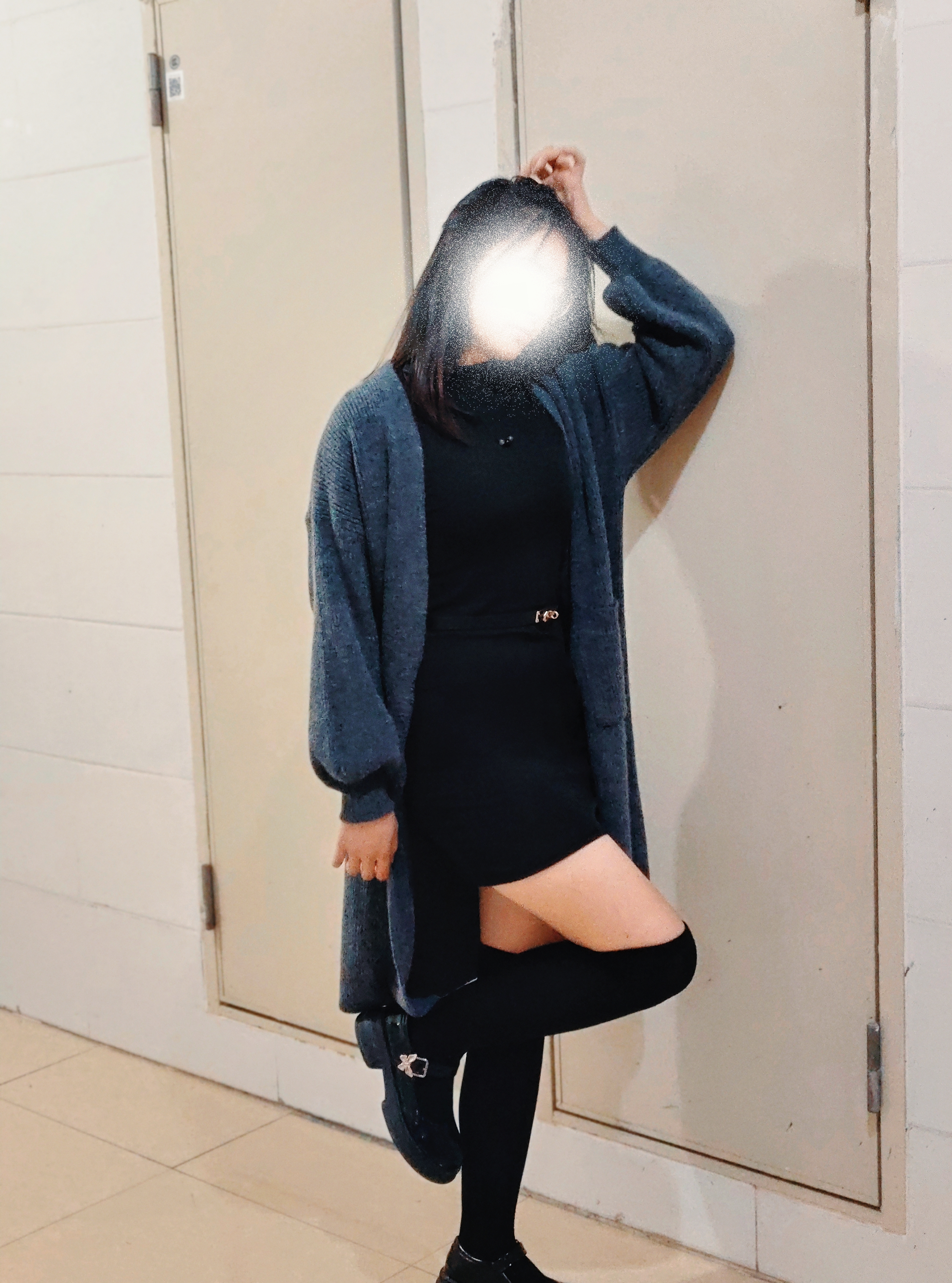 23